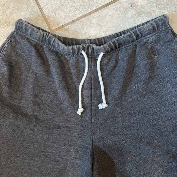 NWOT! Free People FP Movement Gray Relaxed Longer Length Sweats Shorts M - Picture 4 of 6